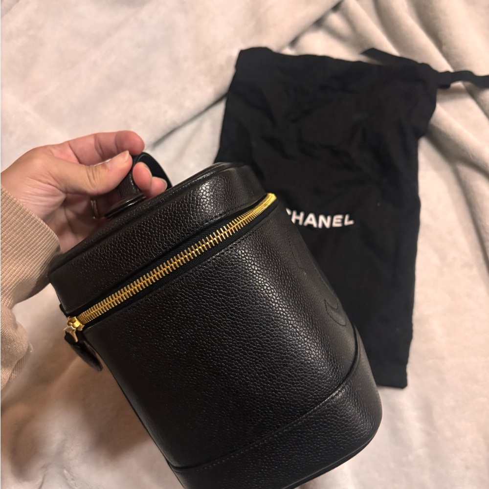 CHANEL Black Leather Cosmetic Case - Picture 7 of 10